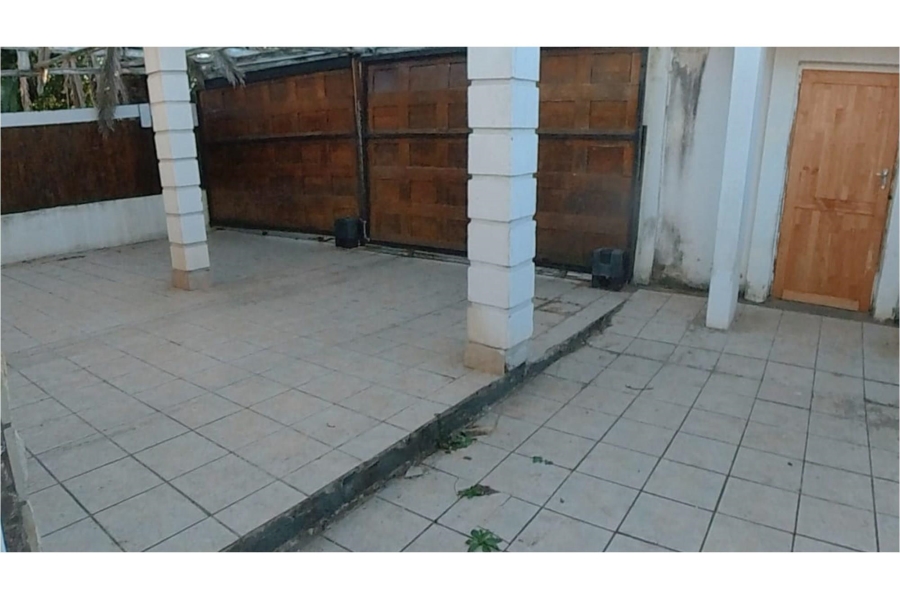 6 Bedroom Property for Sale in Gonubie Eastern Cape